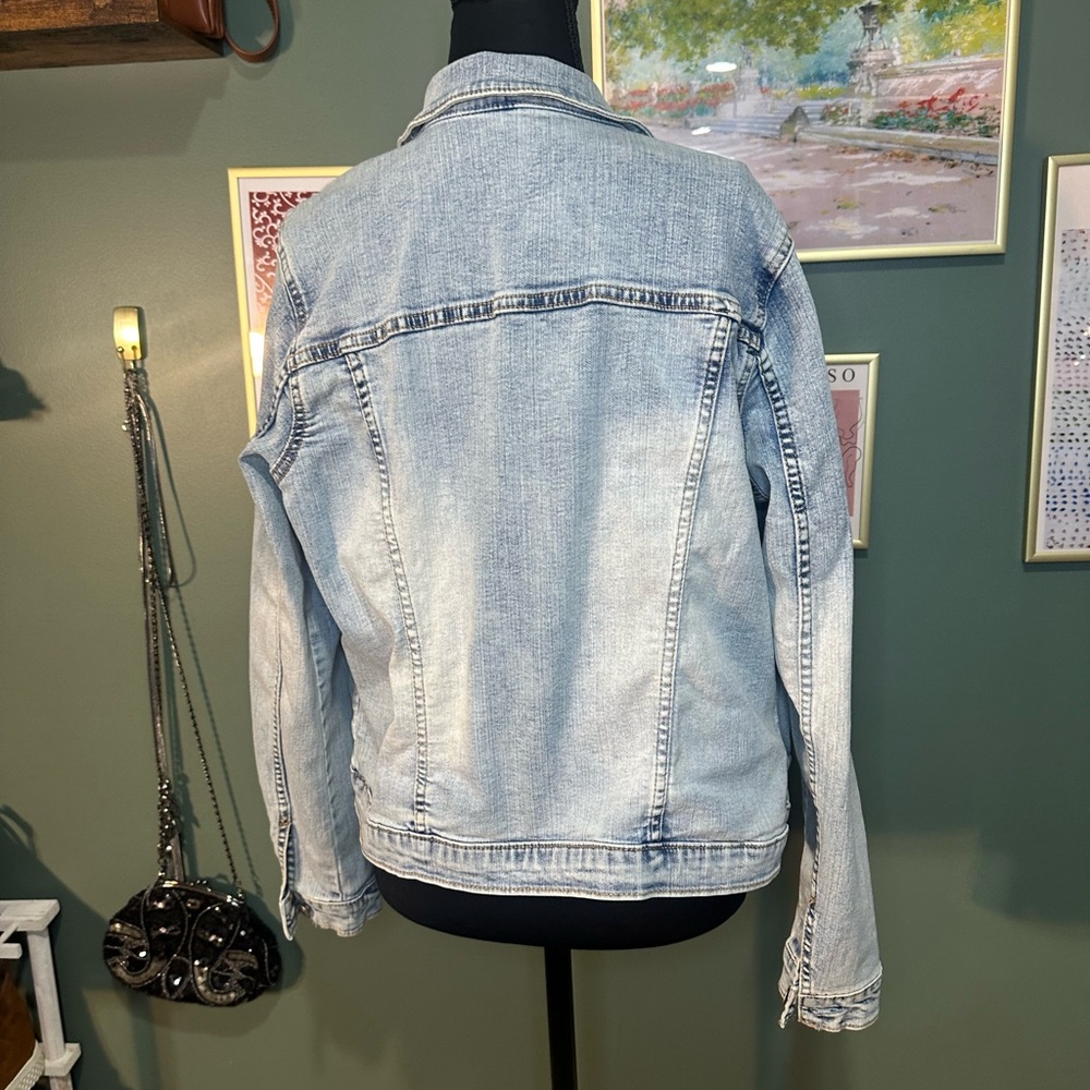 Seven7 Light Blue Faded Denim Jacket Size Small - Picture 3 of 5
